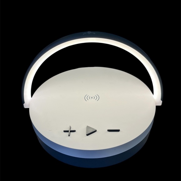 3 Purpose Phone Charger/Bluetooth Speaker/Nightlight - Picture 8 of 11